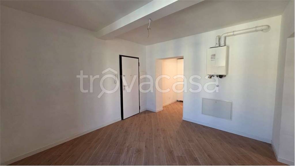 appartamento in affitto a Como in zona Borghi