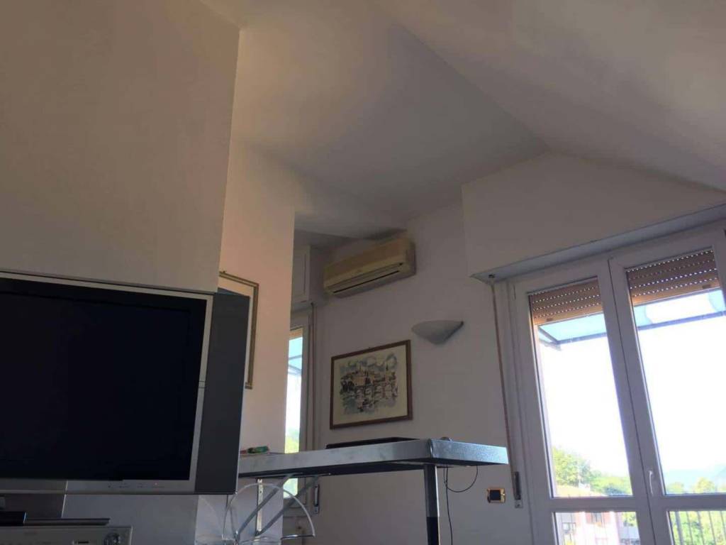 appartamento in affitto a Como in zona Sagnino