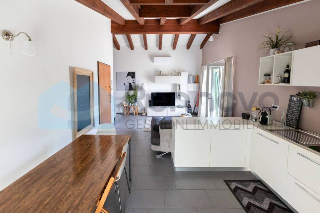 appartamento in affitto a Como in zona Rebbio