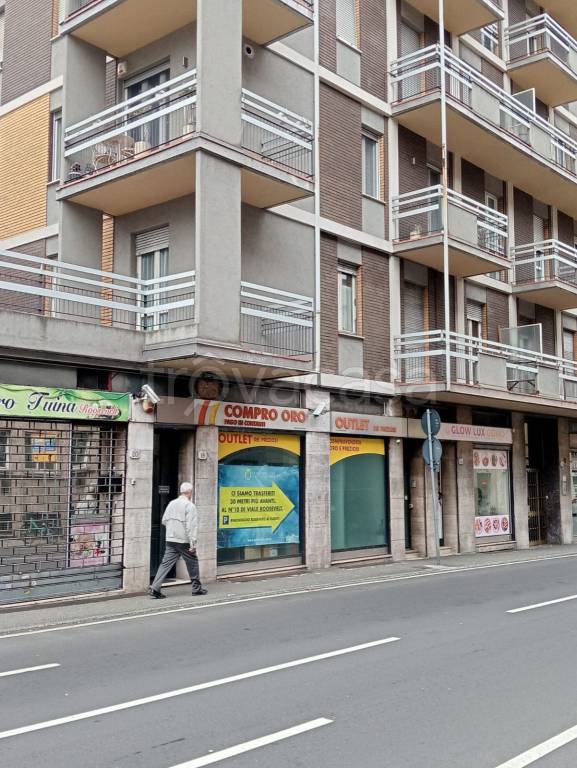 negozio in affitto a Como in zona Borghi