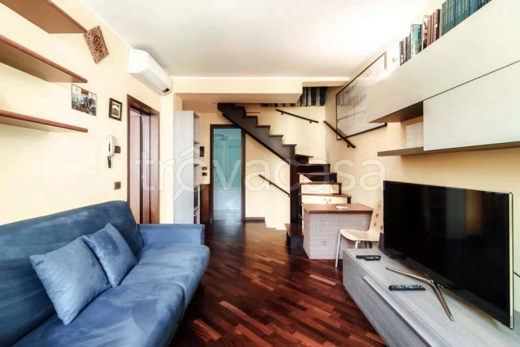 appartamento in affitto a Como in zona Como Centro