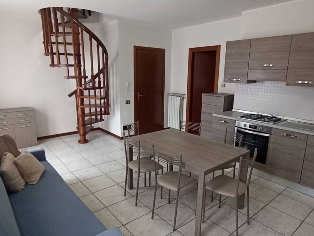 appartamento in affitto a Como in zona Rebbio