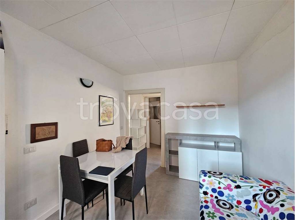 appartamento in affitto a Como in zona Borghi