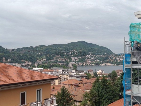 appartamento in affitto a Como in zona Prudenziana