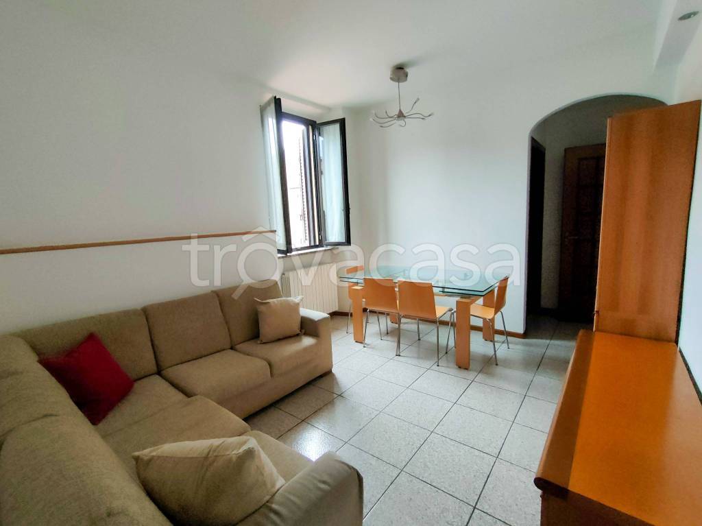 appartamento in affitto a Como in zona Borghi