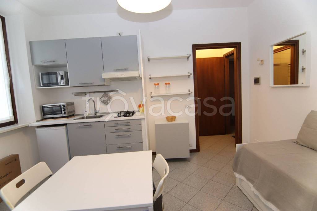 appartamento in affitto a Como in zona Prudenziana