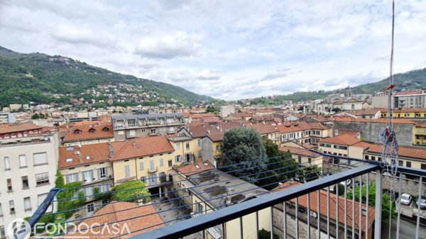 appartamento in affitto a Como in zona Borghi