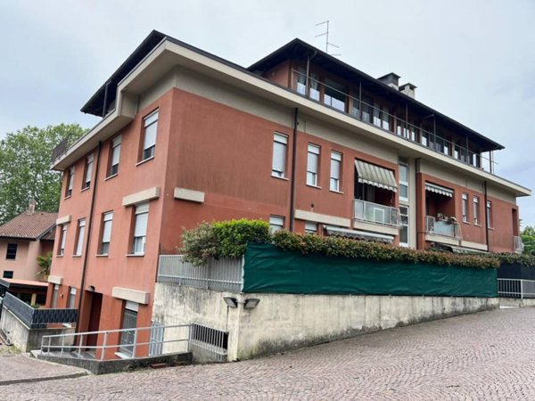 appartamento in affitto a Como in zona Trecallo