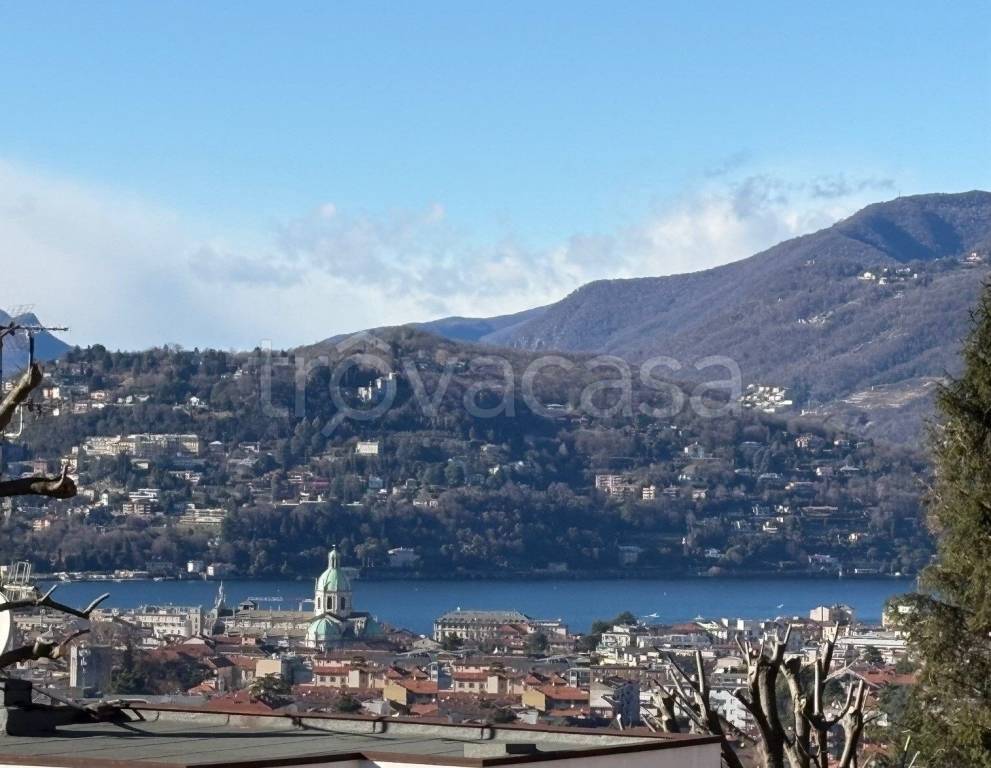 appartamento in affitto a Como in zona Lora