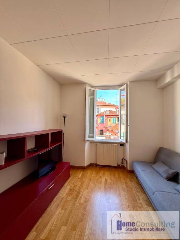 appartamento in affitto a Como in zona Borghi