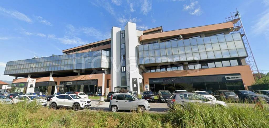 ufficio in affitto a Como in zona Rebbio