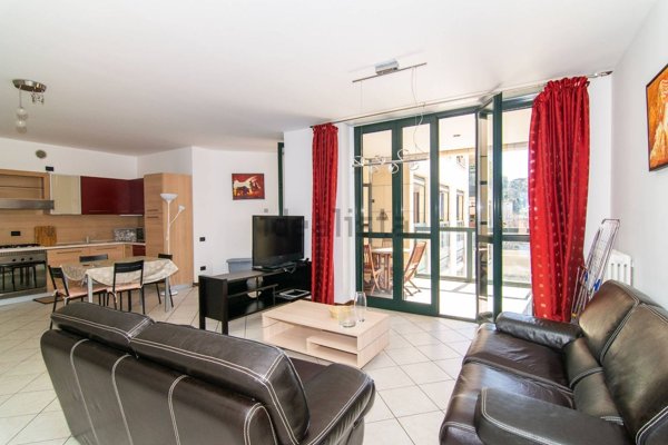 appartamento in affitto a Como in zona Borghi