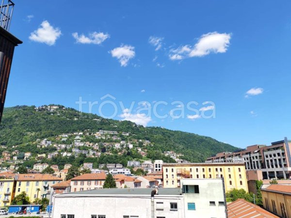 appartamento in affitto a Como in zona Borghi