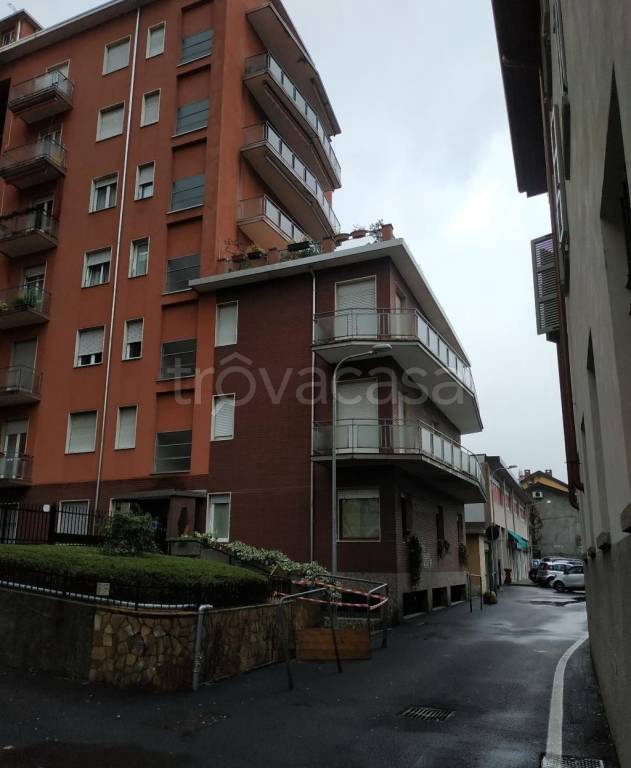 appartamento in affitto a Como in zona Borghi