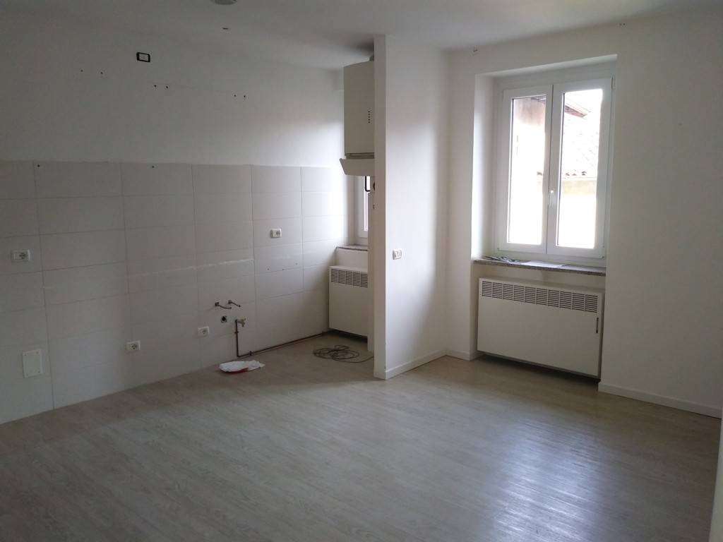 appartamento in affitto a Como in zona Borghi