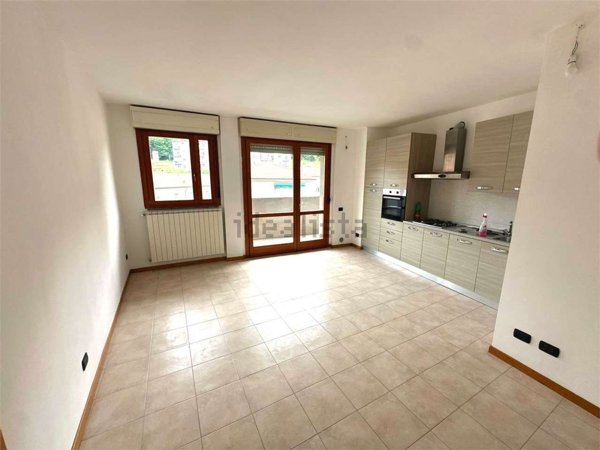 appartamento in affitto a Como in zona Borghi