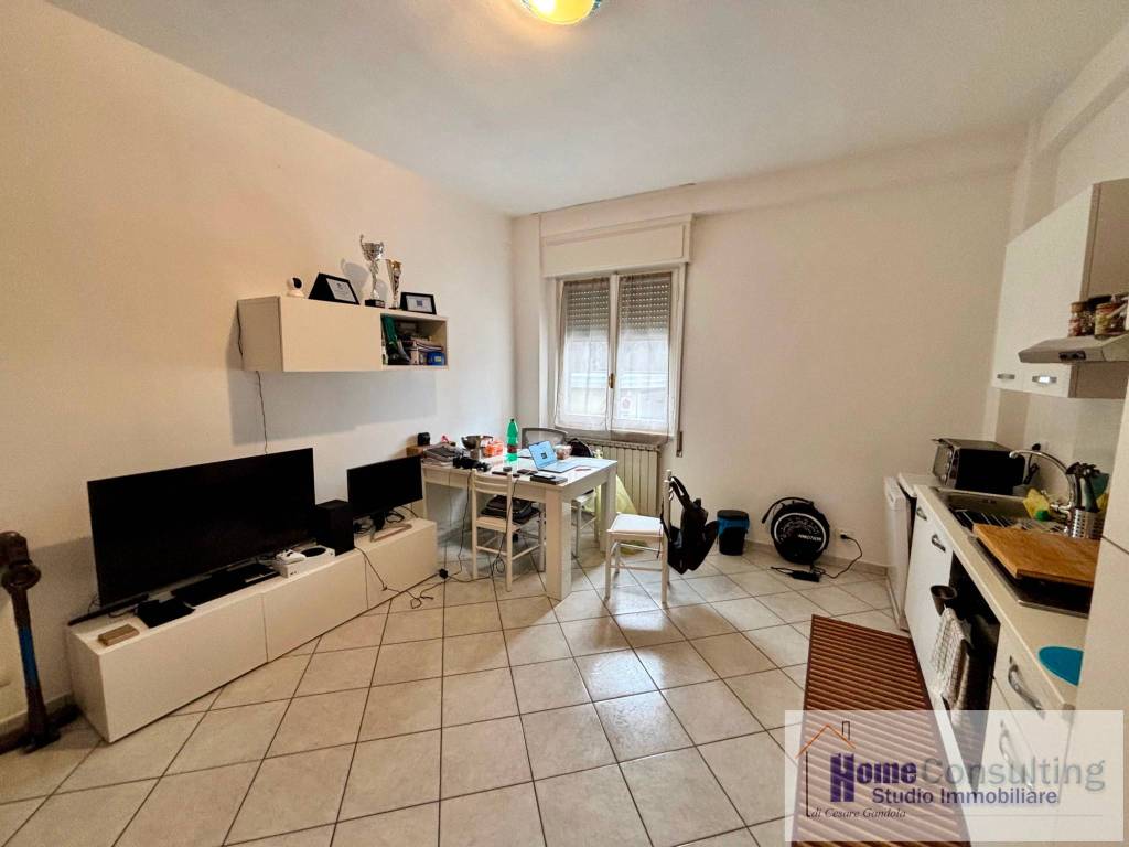 appartamento in affitto a Como in zona Borghi