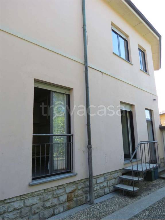appartamento in affitto a Como in zona Lora