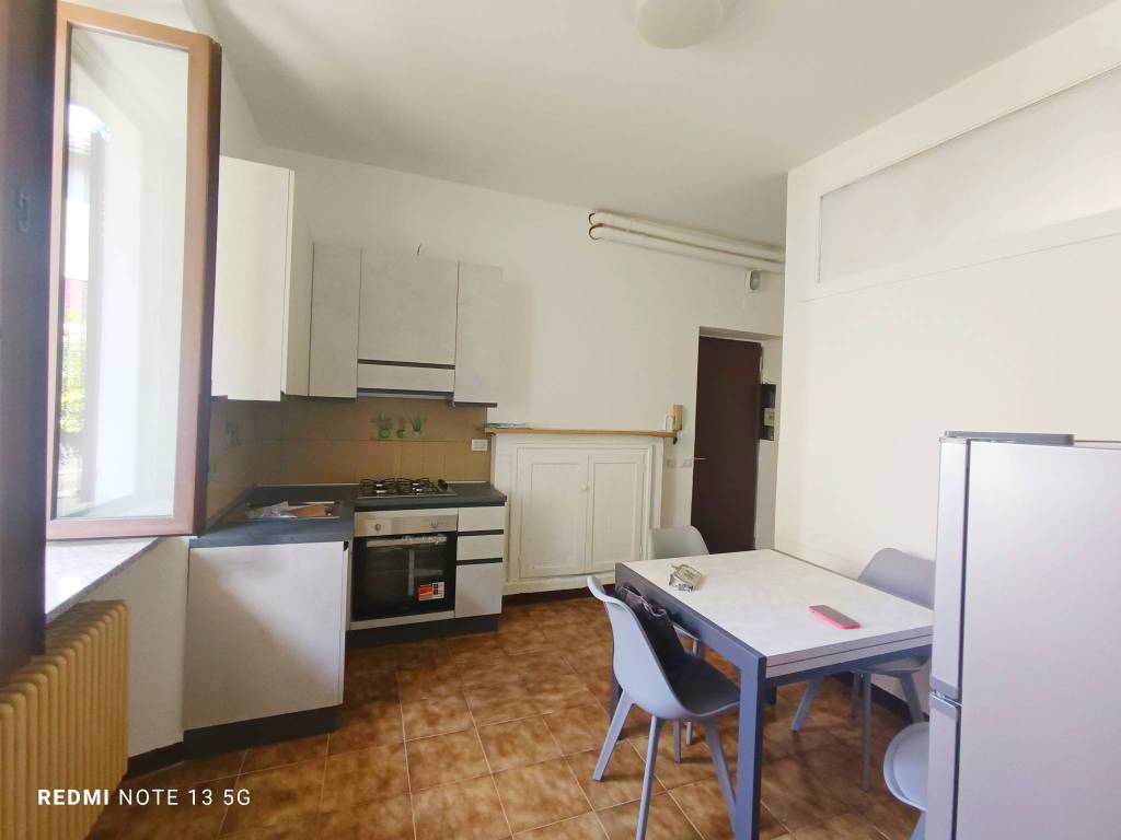 appartamento in affitto a Como in zona Garzola