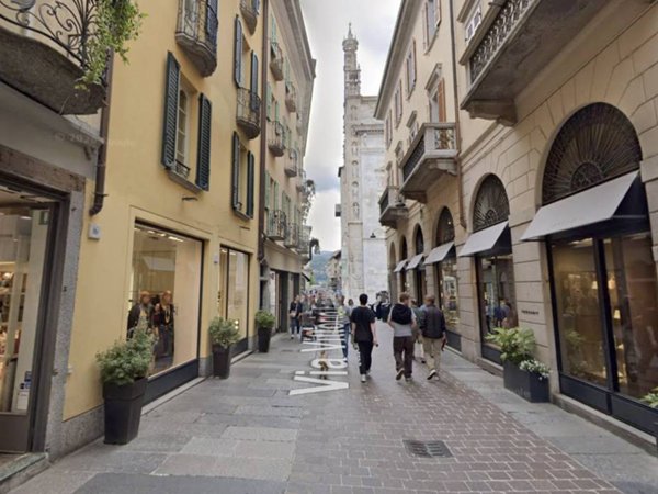 negozio in affitto a Como in zona Como Centro