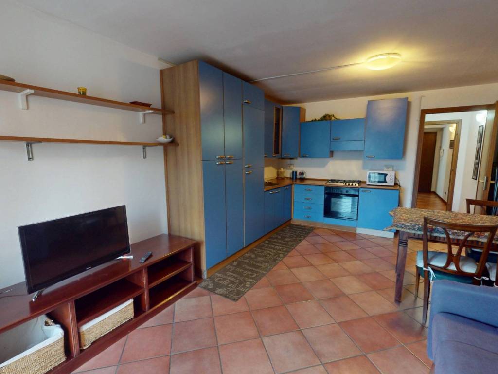 appartamento in affitto a Como in zona Borghi