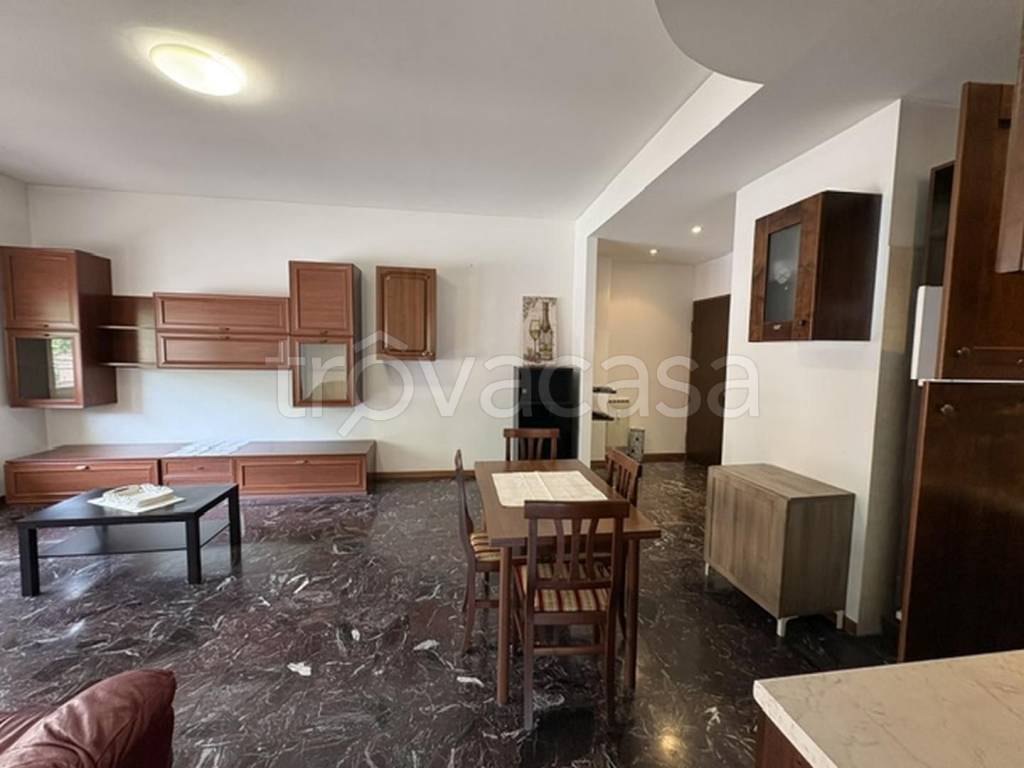 appartamento in affitto a Como in zona Viale Varese