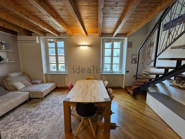 appartamento in affitto a Como in zona Borghi