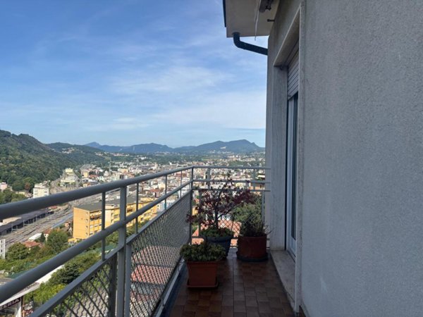 appartamento in affitto a Como in zona Sagnino