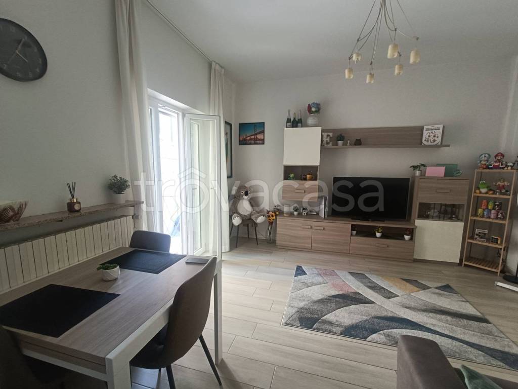 appartamento in affitto a Como in zona Borghi