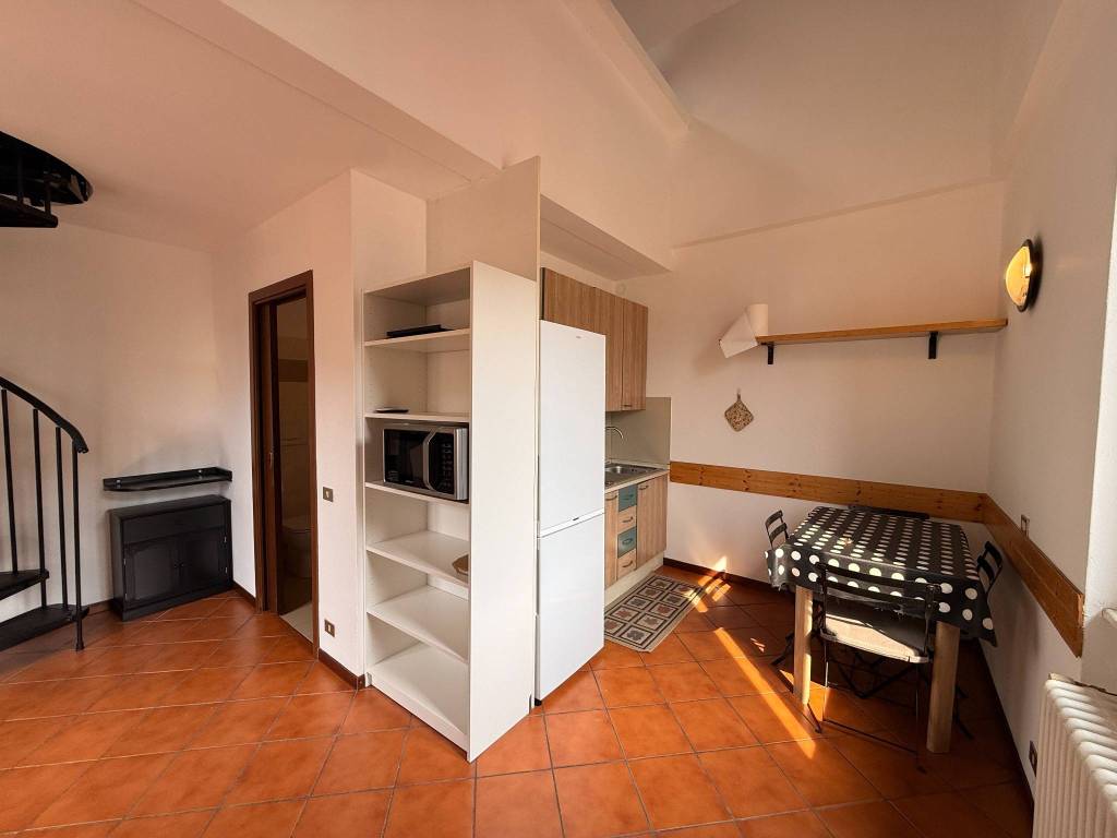appartamento in affitto a Como in zona Ponte Chiasso