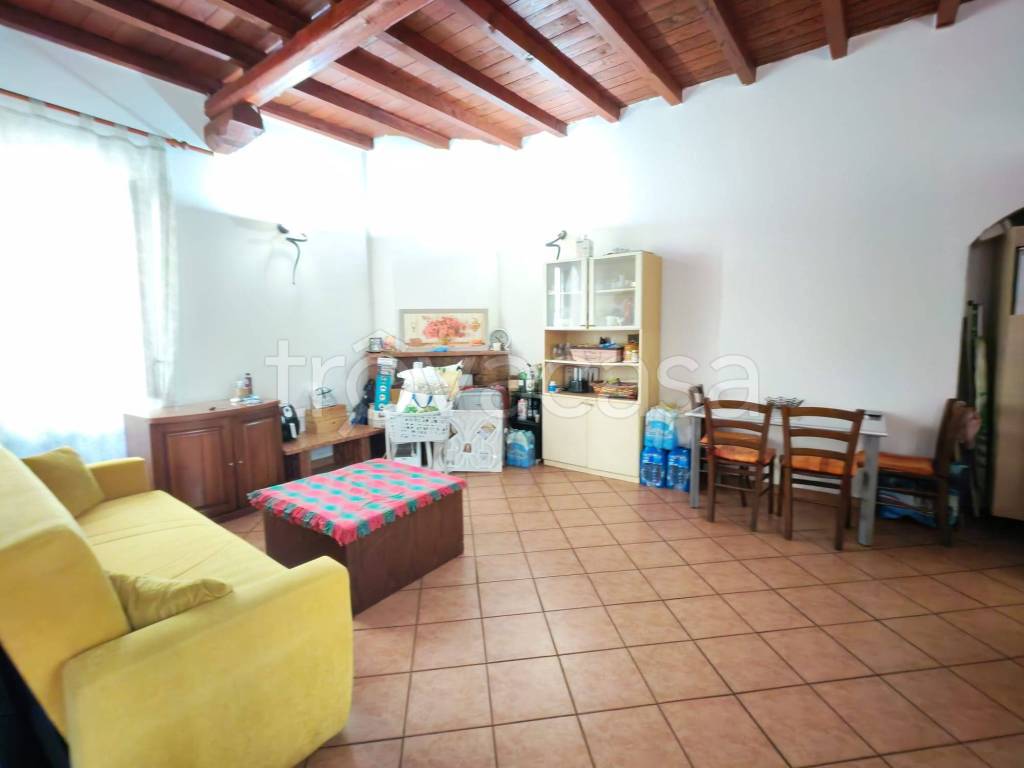 appartamento in affitto a Como in zona Garzola