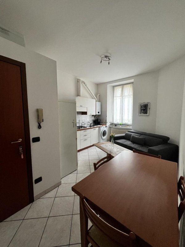 appartamento in affitto a Como in zona Caserme