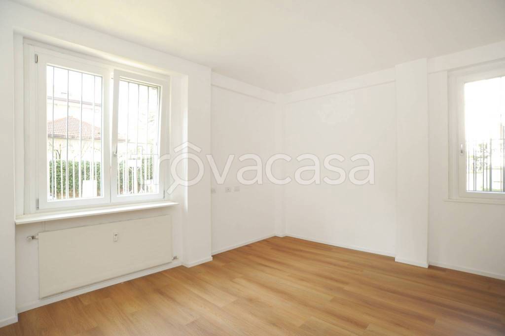 appartamento in affitto a Como in zona Valduce