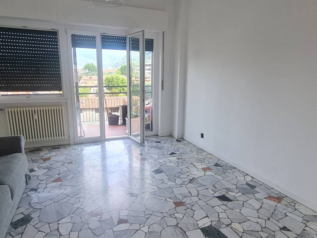 appartamento in affitto a Como in zona Via Milano