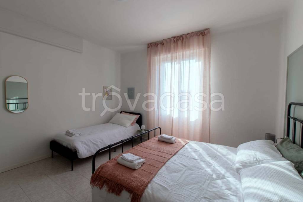 appartamento in affitto a Como in zona Lora