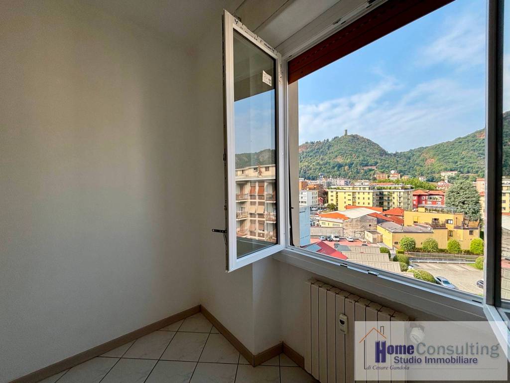 appartamento in affitto a Como in zona Borghi