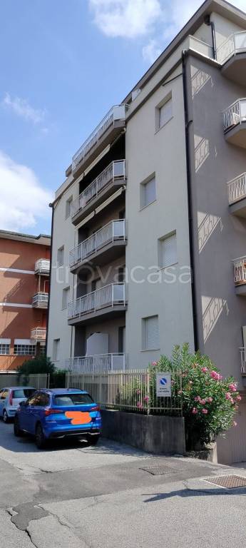 appartamento in affitto a Como in zona Caserme