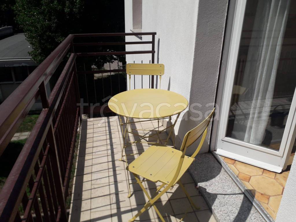 appartamento in affitto a Como in zona Lora