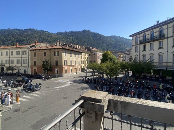 appartamento in affitto a Como in zona Piazza Volta