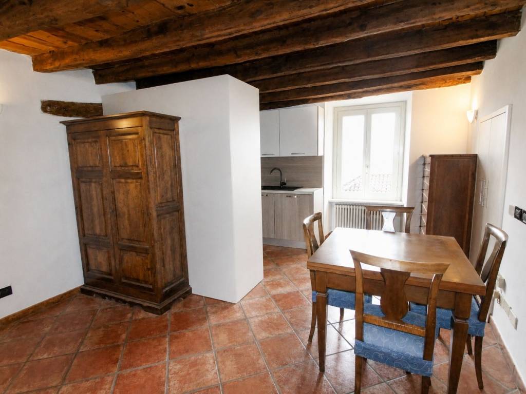 appartamento in affitto a Como in zona Prudenziana