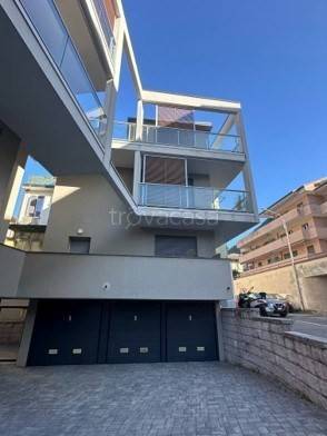 appartamento in affitto a Como in zona Borghi