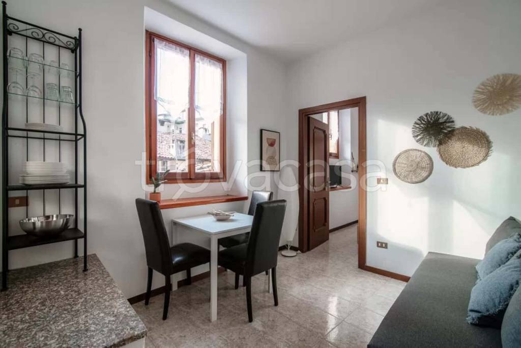appartamento in affitto a Como in zona Como Centro