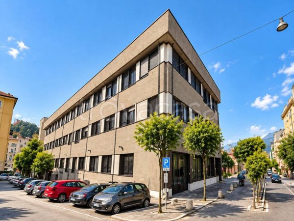 casa indipendente in affitto a Como in zona Valduce