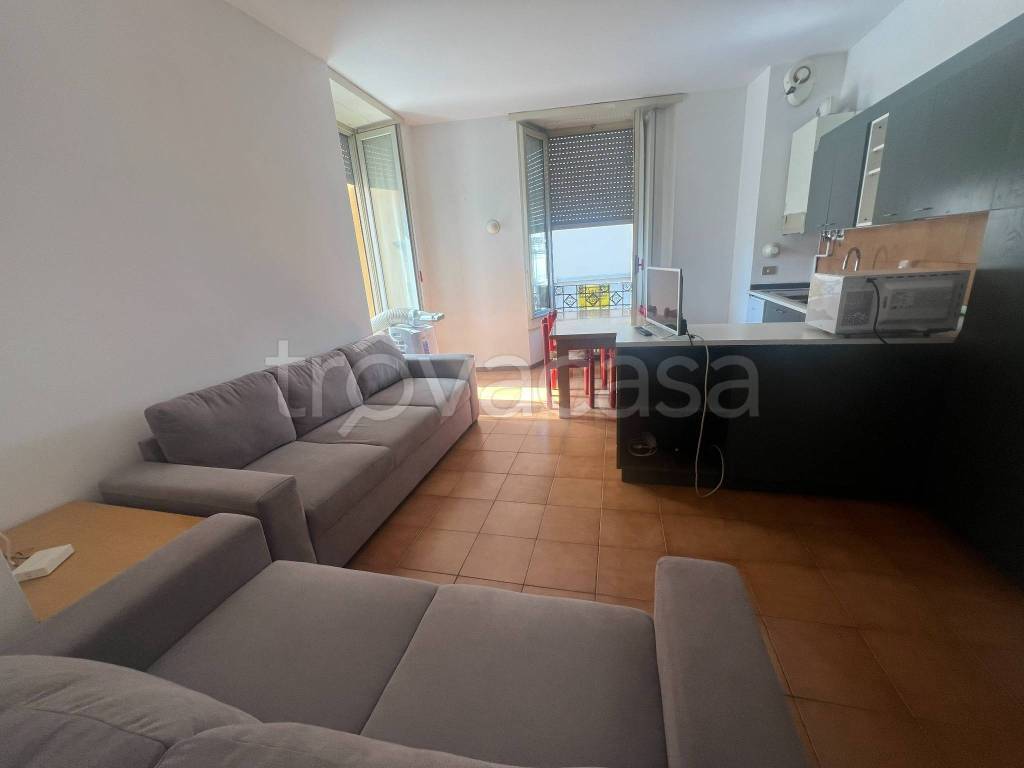appartamento in affitto a Como in zona Piazza Volta