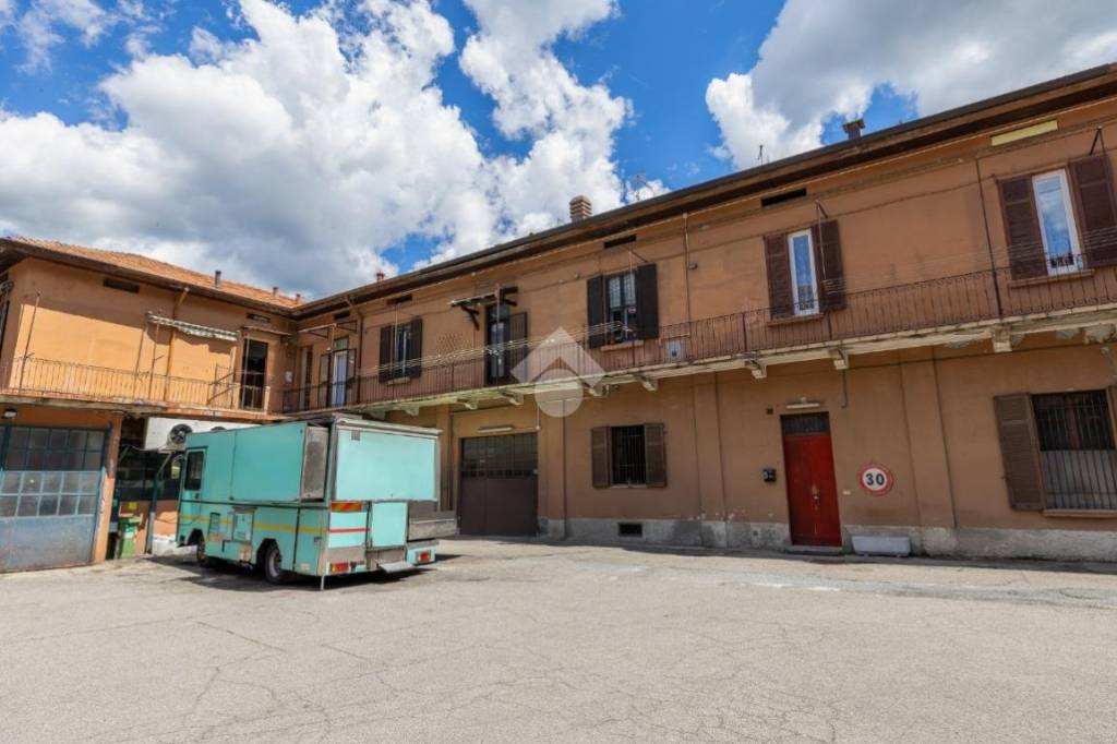 appartamento in affitto a Como in zona Borghi