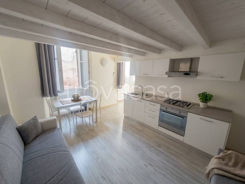 appartamento in affitto a Como in zona Como Centro
