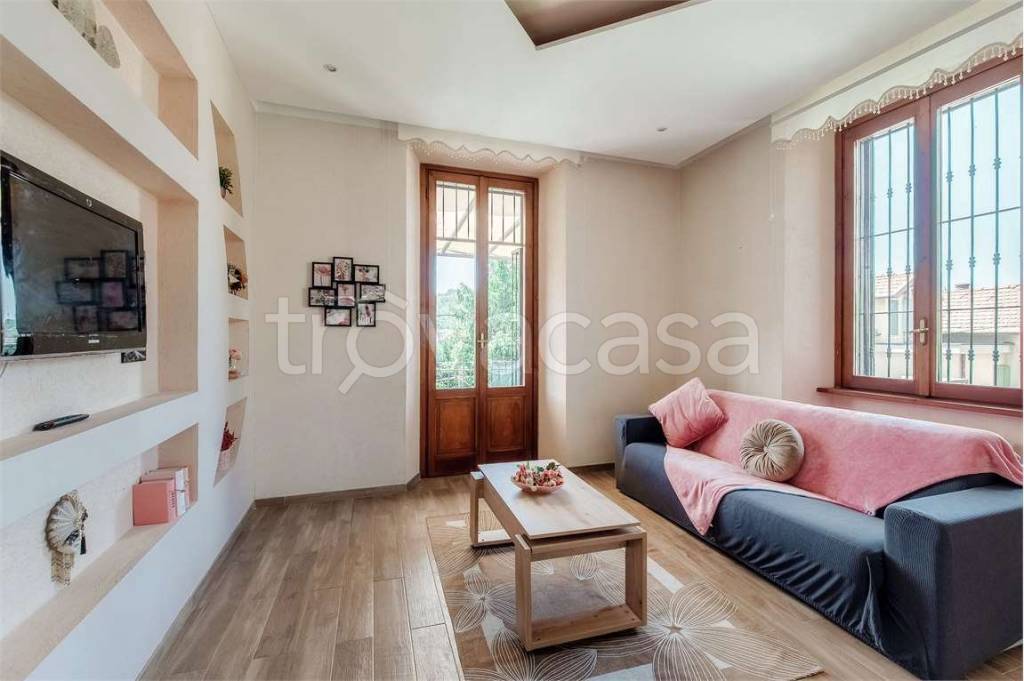 appartamento in affitto a Como in zona Ponte Chiasso