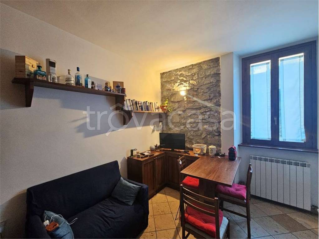 appartamento in affitto a Como in zona Lora
