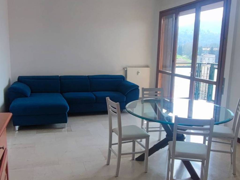 appartamento in affitto a Como in zona Garzola