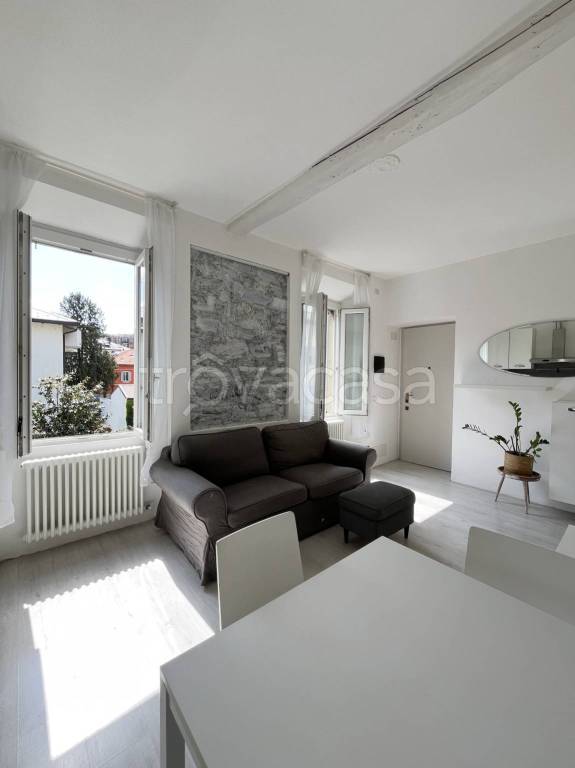 appartamento in affitto a Como in zona Valduce